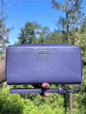 COACH Long Zip-Around Wallet Purple Smooth Leather w Silver Hardware AUTHENTIC